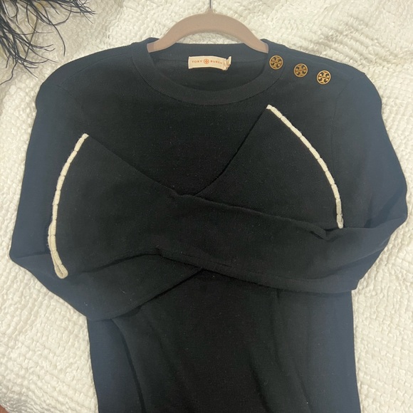 Tory Burch black XS sweater with bell sleeves and logo buttons - Picture 2 of 3